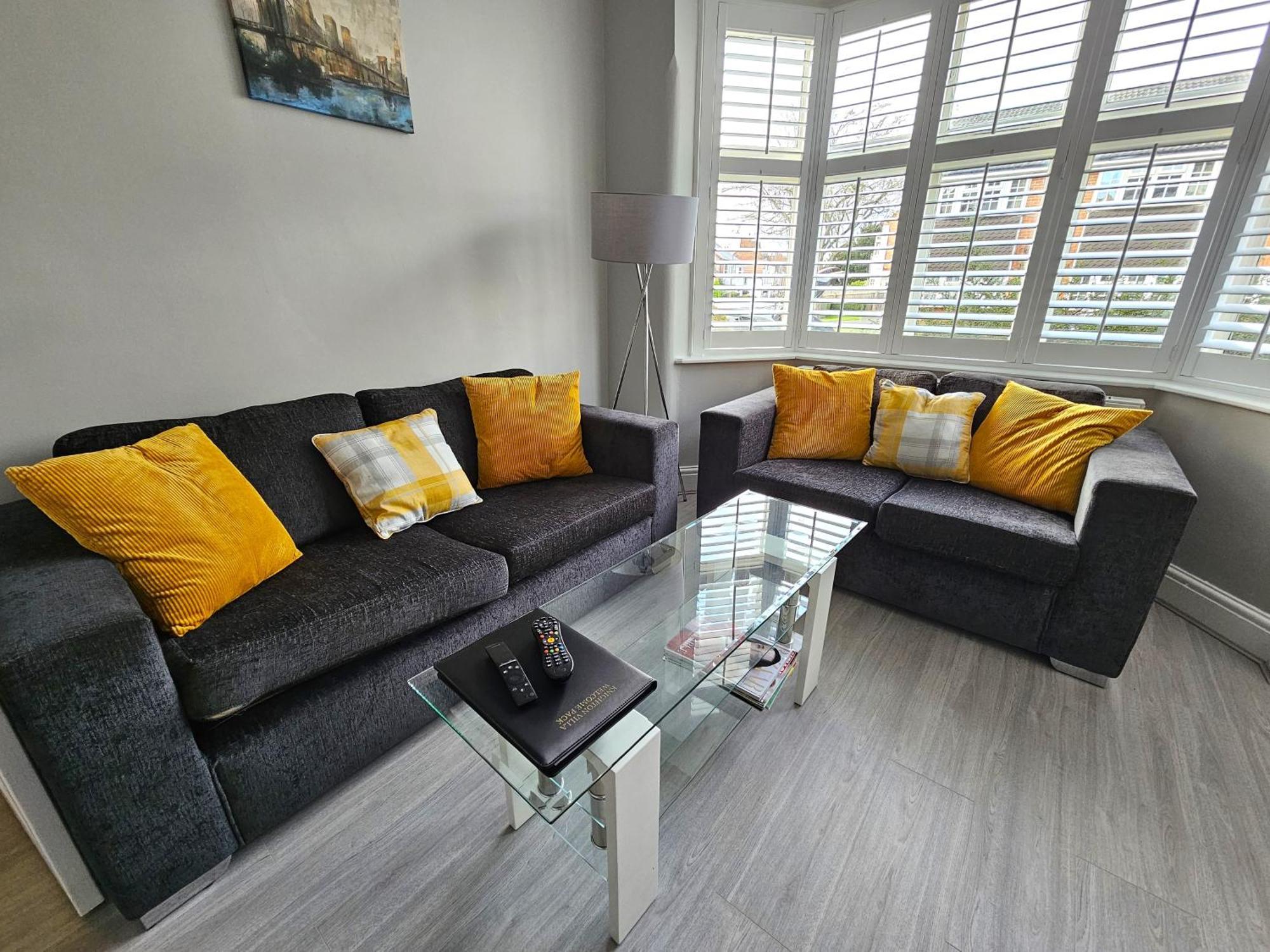 Knighton Villa Leicester Esterno foto